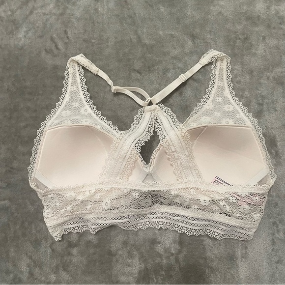 Victoria's Secret Lace Racerback Bralette with Adjustable Straps Size Large - Picture 3 of 7